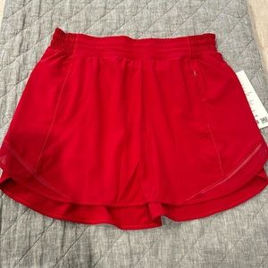Lululemon Hotty HR skirt size 8 never worn